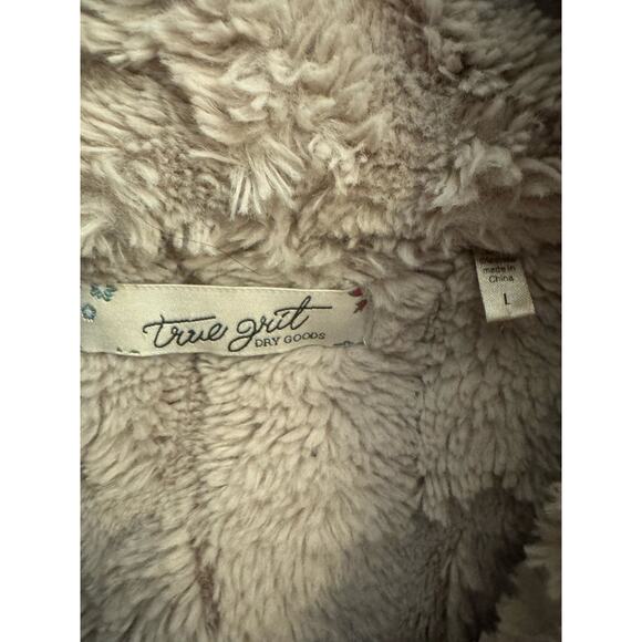 True Grit Dry Goods faux Fur Coat shawl collar and hook closing size Large - Picture 12 of 13